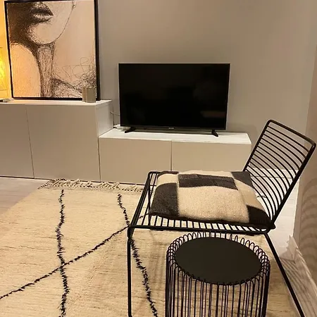 Apartamento 3 Luxury Design With Airconditioning, Close To Gent St-pieters Station *