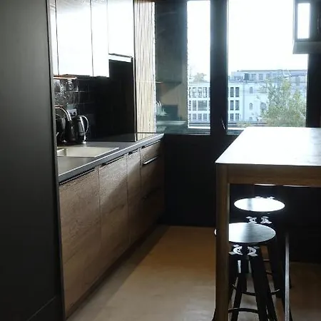 Apartamento 3 Luxury Design With Airconditioning, Close To Gent St-pieters Station *