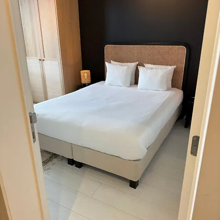 3 Luxury Design With Airconditioning, Close To Gent St-pieters Station *
