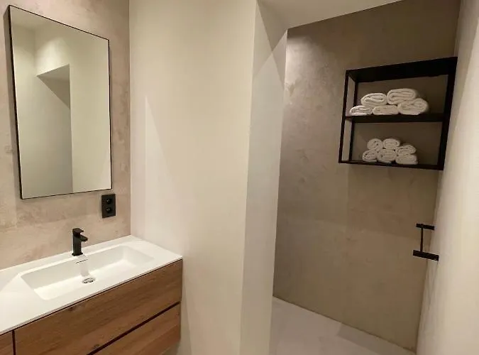 Apartament 3 Luxury Design With Airconditioning, Close To St-pieters Station *