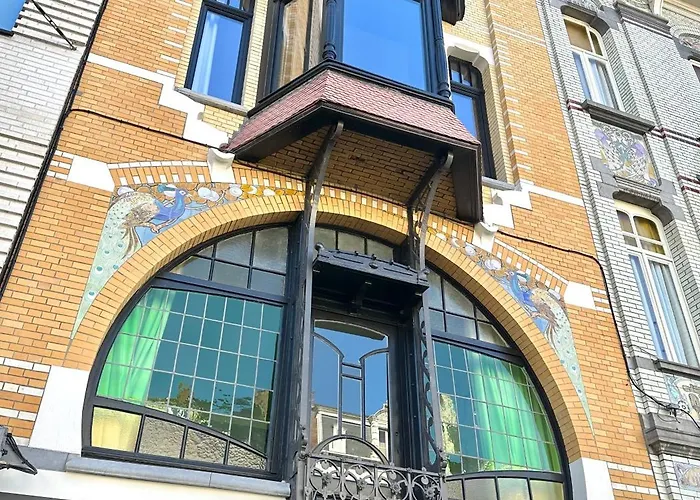 3 Luxury Design With Airconditioning, Close To St-pieters Station *