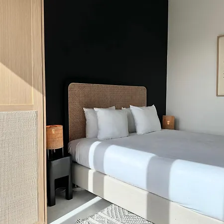 3 Luxury Design With Airconditioning, Close To St-pieters Station *