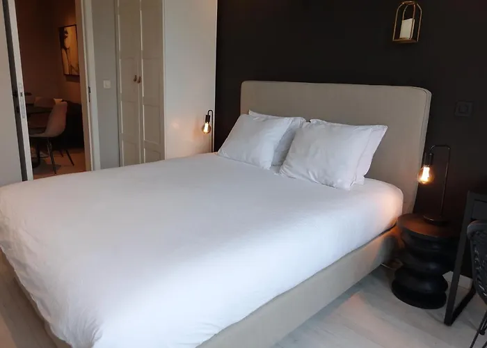 Apartamento 3 Luxury Design With Airconditioning, Close To St-pieters Station