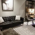 アパート 3 Luxury Design With Airconditioning, Close To St-pieters Station